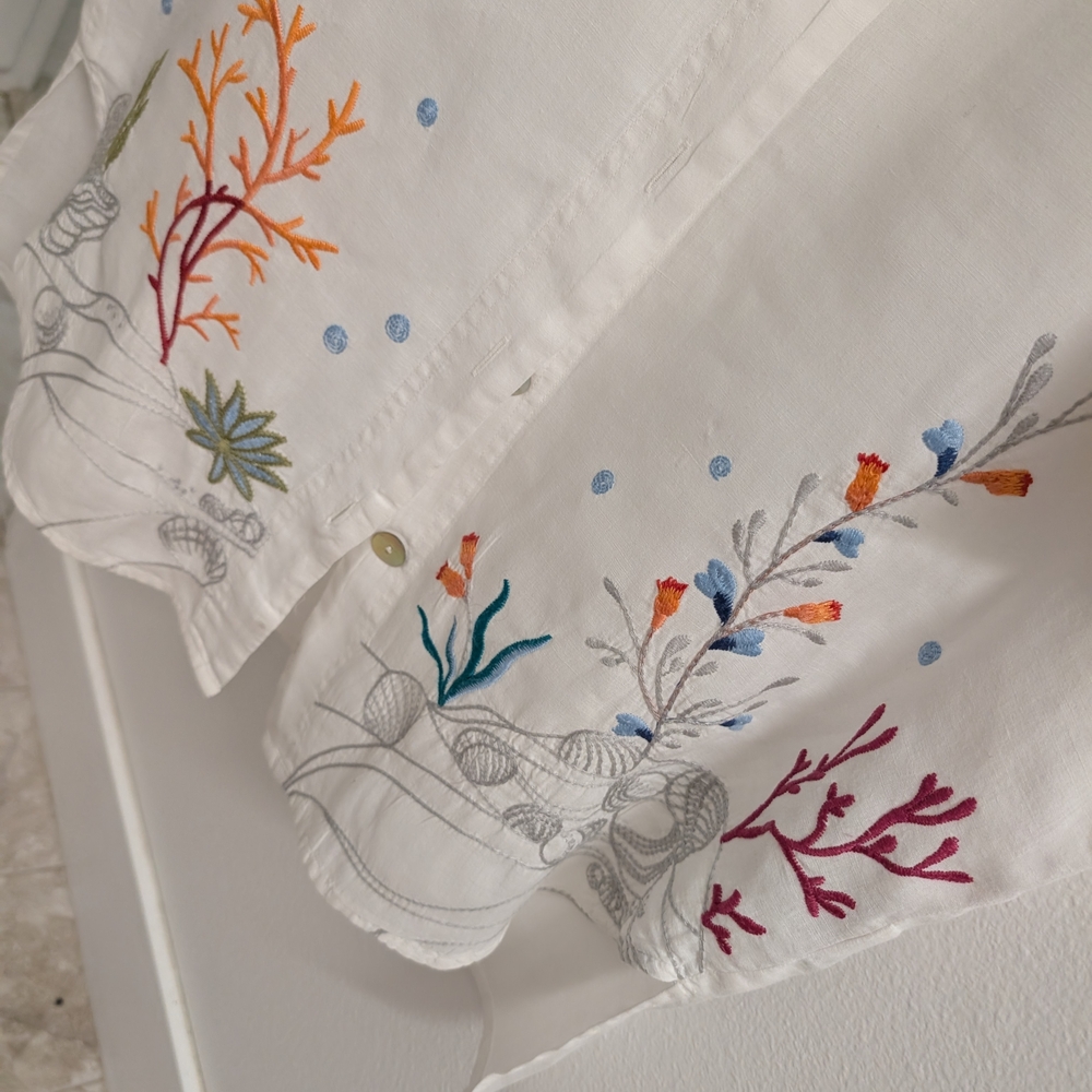 Beautiful Johnny Was Blouse with Embroidery Size XS. Just Dry Cleaned